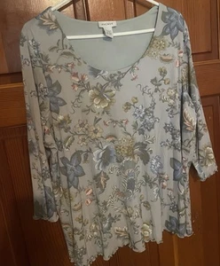 Avenue Damen Bluse hellblau Blumen Romantik feminin Sommer, frisch. - Bild 1 von 5