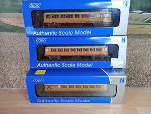 DAPOL SPUR N LNER TEAK GRESLEY REISEBUSSE X 3 NEU (RY2 - Bild 1 von 2
