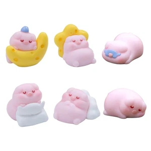 Tiny Pigs Mini Resin Pigs Figurines for Garden Decorations Ornament - Picture 1 of 8