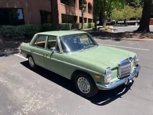 1973 Mercedes-Benz 200-Series 1973 MERCEDES-BENZ 220 78K MILES - Picture 1 of 21