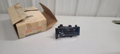 GENUINE GM 16034561 85-91 CHEVROLET GMC TRUCK BLAZER HEATER CONTROLS SQUARE BODY - Image 1 of 4