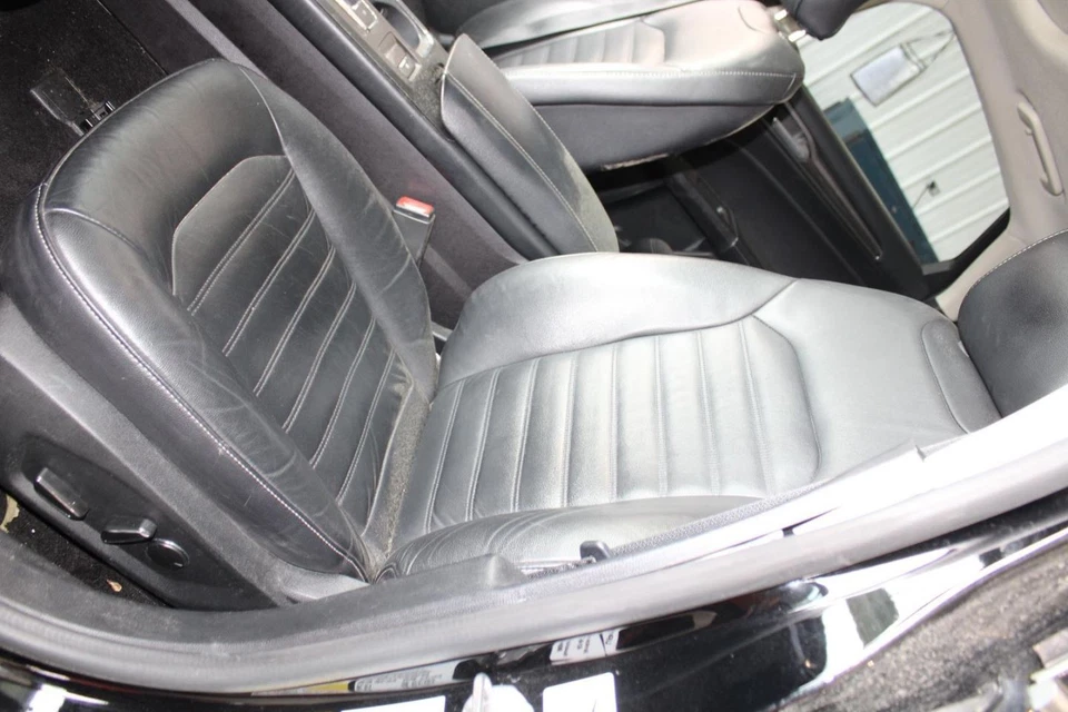 2017 Ford Fusion Driver Front Seat Bucket Black Leather SE Electric Used - Imagem 1 de 4