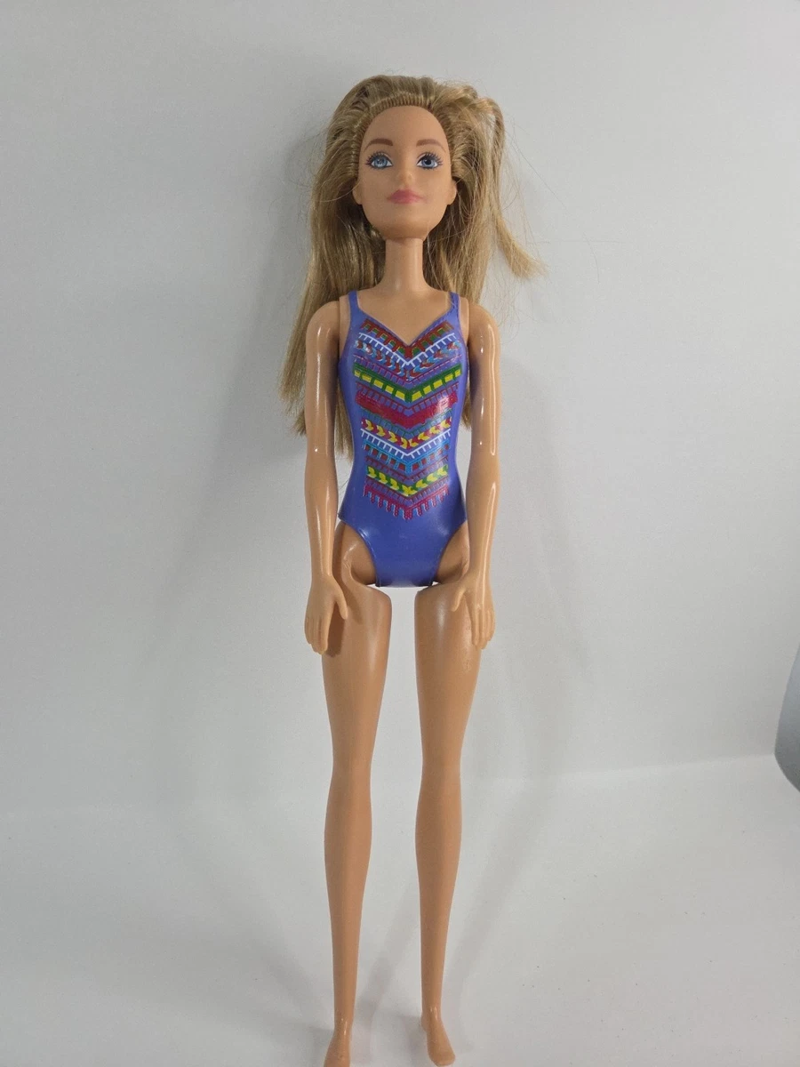 Barbie Beach Doll – Strandpuppe Mit Badeanzug, Ca. 29 Cm, Für Kinder Ab 3 Jahren