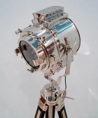 Lámpara de pie trípode cromado foco de estudio moderno con iluminación ajustable de Navidad Foto 1 de 4