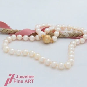 Akoya-Zucht-Perlen-Kette - 18K/750 Gelbgold Kugel-Schließe mit 12 Diamanten - Bild 1 von 5