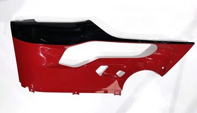 Medio carenado inferior derecho original Ducati - rojo - P/N: 48017602AA Foto 1 de 3