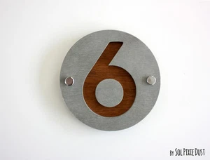 Números de casa modernos, un número concreto con madera contrachapada marina - placa de letrero - Imagen 1 de 9