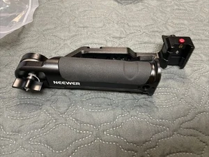 NEEWER Gimbal Sling Handgrip Handheld Stabilizer - Picture 1 of 9