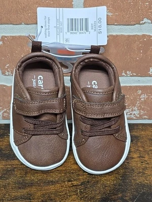 Zapatos para caminar infantiles Carters-talla 3 meses-marrón labio con cierre de gancho y bucle Foto 1 de 4