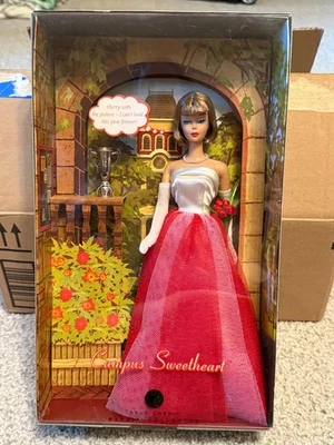 Barbie Campus Sweetheart 2007 Mattel reproducción etiqueta dorada L9600 en caja original Foto 1 de 4