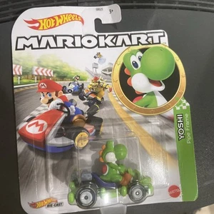New Hot Wheels MarioKart YOSHI Standard Kart 1/64 - Picture 1 of 2