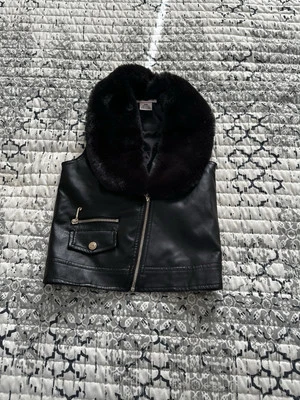 Juicy Couture size 24m Black Leather Faux Fur Collar Moto Biker Vest NWT - Image 1 of 4
