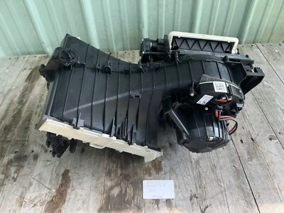 Carcasa soplador calefacción aire acondicionado Audi S4 2013-2016 3,0 L OEM. Foto 1 de 4