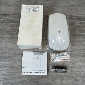 DMP 1122 Wireless PIR Vibration Sensor Detector White Motion Battery CR123A 3V - Picture 1 of 2