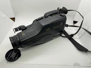 JVC VIDEOMOVIE VHSC HQ - GR-A1 - WITH ACCESORIES AND CARRY ON BAG - - Picture 1 of 17