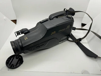 JVC VIDEOMOVIE VHSC HQ - GR-A1 - WITH ACCESORIES AND CARRY ON BAG - - Image 1 of 4