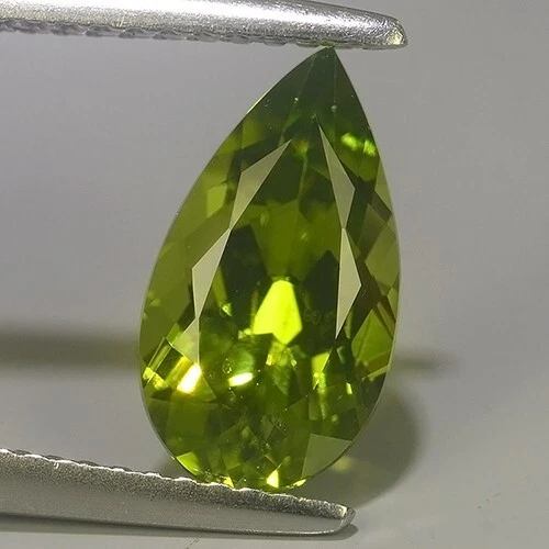 2.28Cts Natural Pakistan Peridot Loose Gemstones Pear Shape-Ref Video - Image 1 of 1