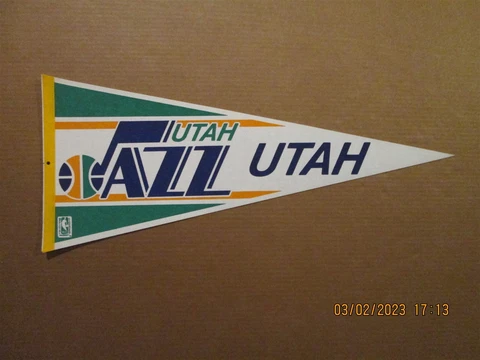NBA Utah Jazz Vintage 1980's Style #2 Team Logo Basketball Pennant Cover