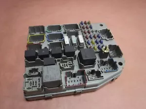 Jeep Grand Cherokee ZJ 96-98 OEM Fuse Relay Power Distribution Center 56018509 - Picture 1 of 6