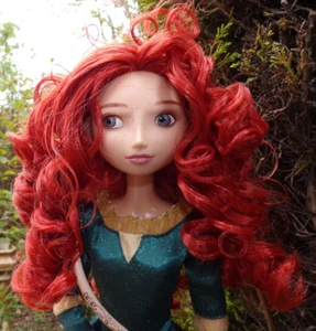 DISNEY STORE BRAVE MERIDA FIRST EDITION 15 INCH SINGING DOLL - Picture 1 of 11