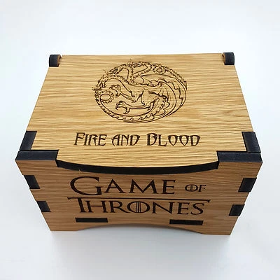 Juego de Tronos Casa Targaryen Caja de Roble con Tapa con Bisagras Foto 1 de 3