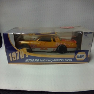 NASCAR 50 Aniversario Edición Coleccionista NAPA 1976 Cale Yarborough ¡¡NUEVO EN CAJA!!! Foto 1 de 4