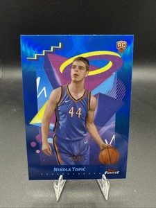 NIKOLA TOPIC 2024-25 TOPPS FINEST RARO ROOKIE RIFRATTORE BLU RC/99 Q4003 - Foto 1 di 5