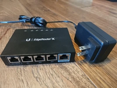 Ubiquiti Networks EdgeRouter X Model ER-X 5 port Gigabit Router - Image 1 of 4