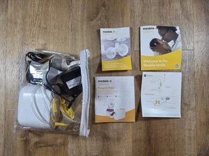 Medela Pump In Style Breast Pump w/ MaxFlow Technology + Parts & Manuals 8008135 - Picture 1 of 7