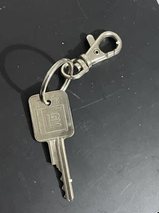 Vintage GM Cut Key Square Key J Clip On Key Change Historic Car Excellence - Bild 1 von 4
