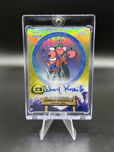 2025 Topps Chrome SpongeBob JOHNNY KRILL AUTO JOHNNY KNOXVILLE SA-JK - Bild 1 von 2