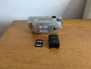 CANON LEGRIA FS100 CAMCORDER SD / SDHC CARD DIGITAL VIDEO CAMERA Tested Working - Picture 1 of 9