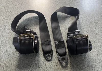 PAR DE CINTURONES DE SEGURIDAD DELANTEROS PORSCHE 911 928 LH/RH, OEM, originales. Negro. 928880312610 Foto 1 de 4