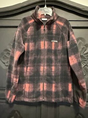 Chaqueta polar Columbia negra y roja a cuadros para mujer talla mediana  Foto 1 de 4