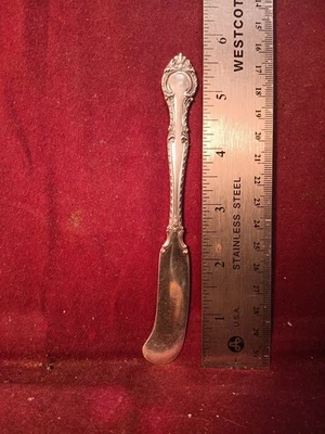 Sterling Gorham ENGLISH GADROON FLAT BUTTER KNIFE 5 3/4" 27g  no Monogram - Image 1 of 4