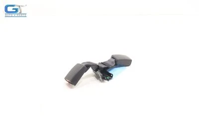 2024 CHEVROLET TRAX ЗАДНИЙ ЛЕВЫЙ И ЦЕНТРАЛЬНЫЙ РЕМЕНЬ БЕЗОПАСНОСТИ ПРЯЖКА OEM - Изображение 1 из 4