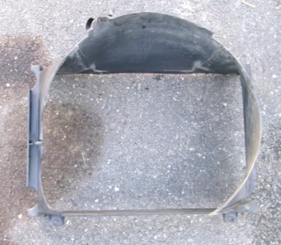 Cubierta de ventilador Pontiac Firebird 1977-81 3,8 L V-6 muy bonita GM # 10003239 de colección OEM Foto 1 de 4