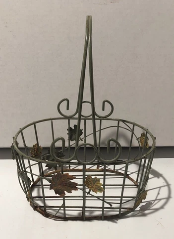 Decorative Iron Wire Oval Basket with Handle 8.5”x5.5” Cover