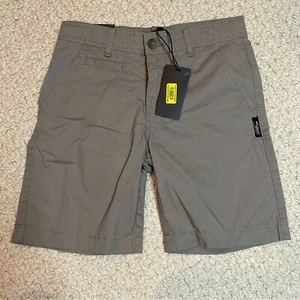 Boys NWT Silver Ashton Classic Fit Shorts - Picture 1 of 3