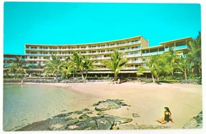 Hotel King Kamehameha Beach Postcard Vintage Chrome Woman Girl Hawaii Travel - Picture 1 of 2