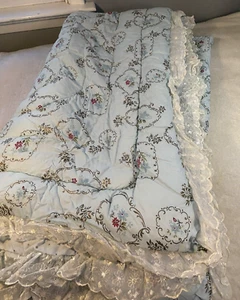 Vintage Bedspread Quilt Twin Light Blue Floral Stars Lace Trim Cottage Romantic - Picture 1 of 13
