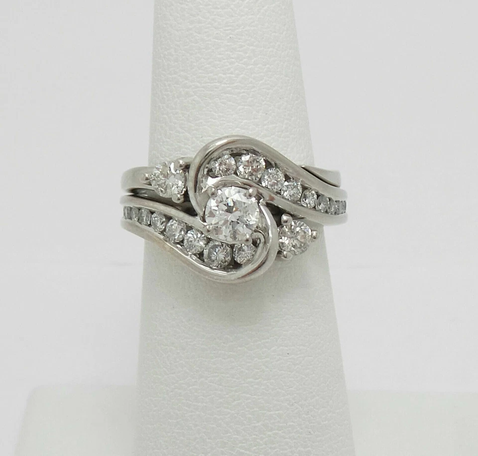 1/2CT White Round CZ Antique Style Stunning Matching Bridal 925 Silver Ring Set - Image 1 of 4