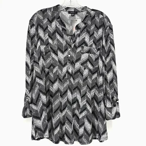 NWT Cocomo Pintuck Blouse Business Geometric Size X-Large Black & White - Picture 1 of 7