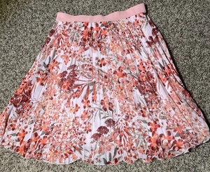 Falda Jaclyn Smith Mujer Talla Grande L Rosa Roja Floral Plisada Cintura Elástica - Imagen 1 de 5