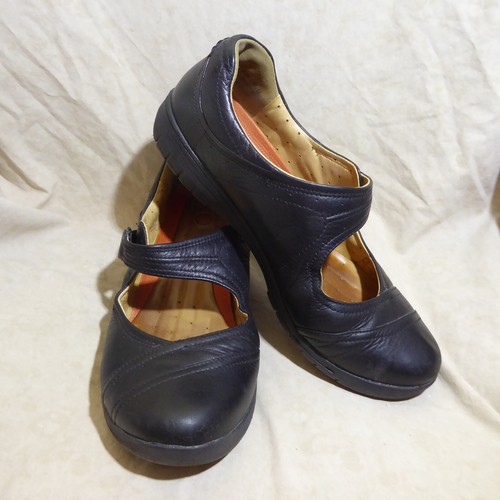? Clarks Unstuctured Comfort Mary Janes 9 5 M pelle nera; dettagli cuciti