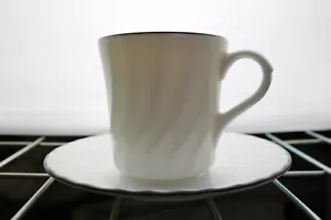 CORELLE VERBESSERUNGEN Schwarzer Rand Tasse/Tasse Untertasse Set (s) Corning USA - Bild 1 von 9