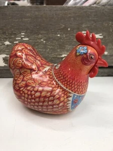 Small Hen Storage Tin - Red - Elite Tins UK - Picture 1 of 3