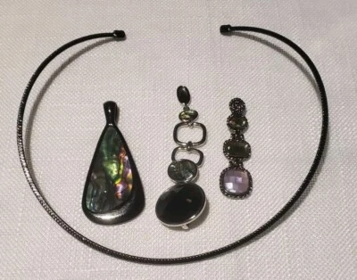 Collar con acabado hematita firmado Lia Sophia EVOLVE con 3 colgantes LS Foto 1 de 4