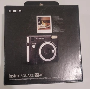 Fujifilm Instax Square SQ40 Fuji analoge Sofortbildkamera die Handschlaufe fehlt - Bild 1 von 4