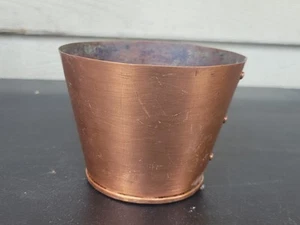 Tazza fioriera vintage in rame 3,5" - Foto 1 di 4